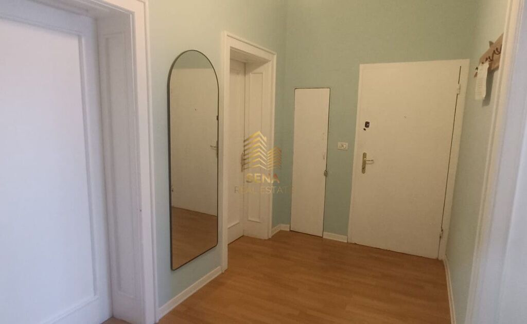 Qira, Apartament 3+1+blk, Rruga e Barrikadave, 70.000 Lek/muaj