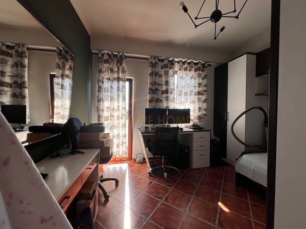 Jepet me qera apartament 3+1,Yzberisht Tirane