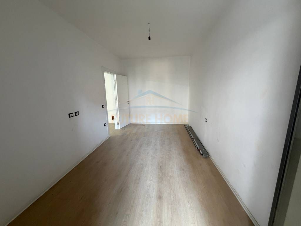 Rent, Business Premises, Ndregjoni Complex, Tirana