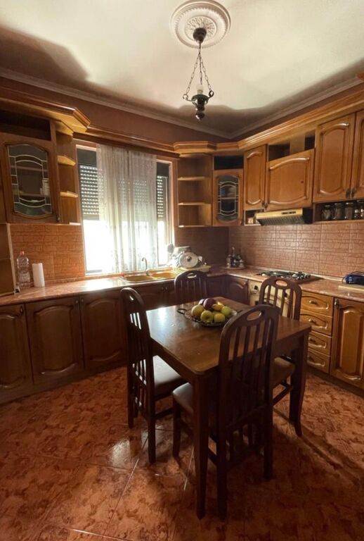Apartament me qera 2+1 Laprake