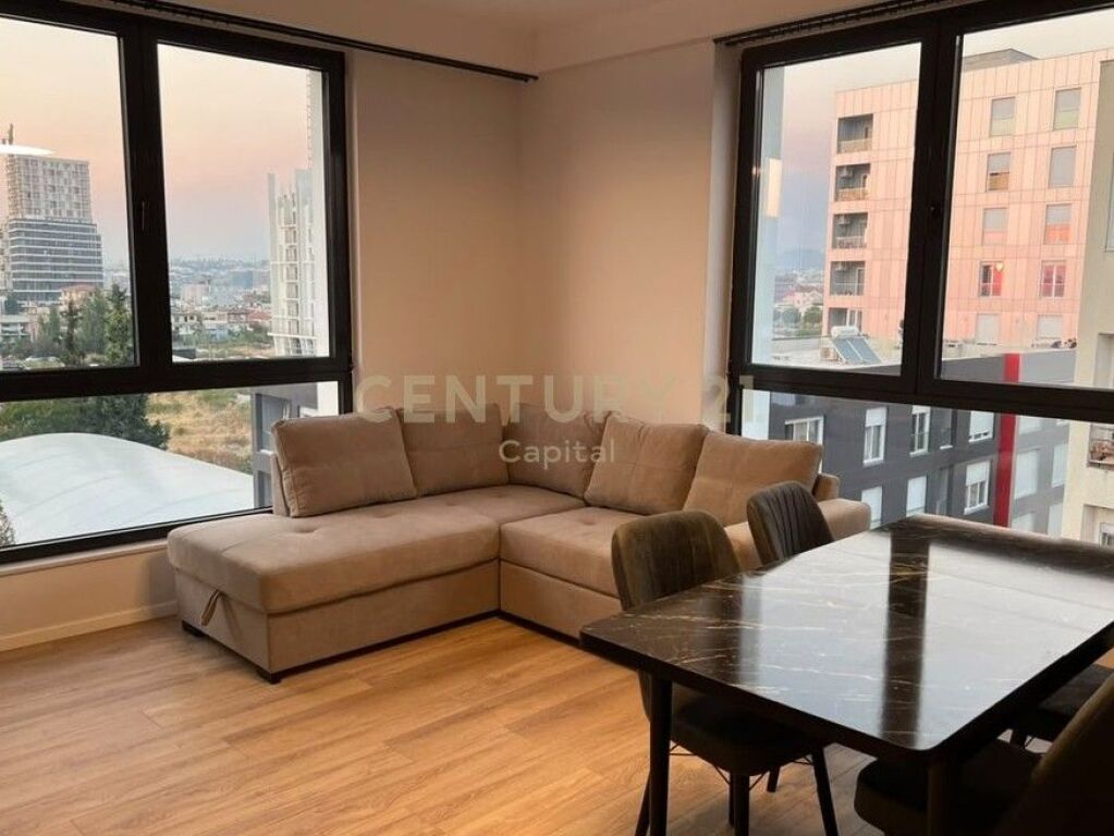 🏡 **AFFITTASI APPARTAMENTO LUSSUOSO 1+1 – VICINO A SPAK**