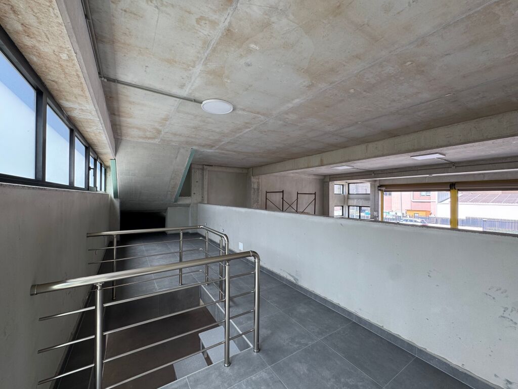 COMMERCIAL SPACE FOR RENT - 360 m² + 480 m² YARD | NEAR TEG, LUNDËR