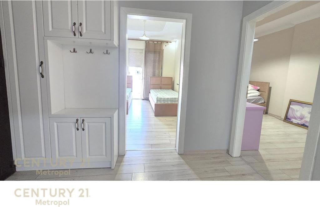 Shitet apartament 2+1 ne Fresk, ne fillim te rruges Dalip Topi!