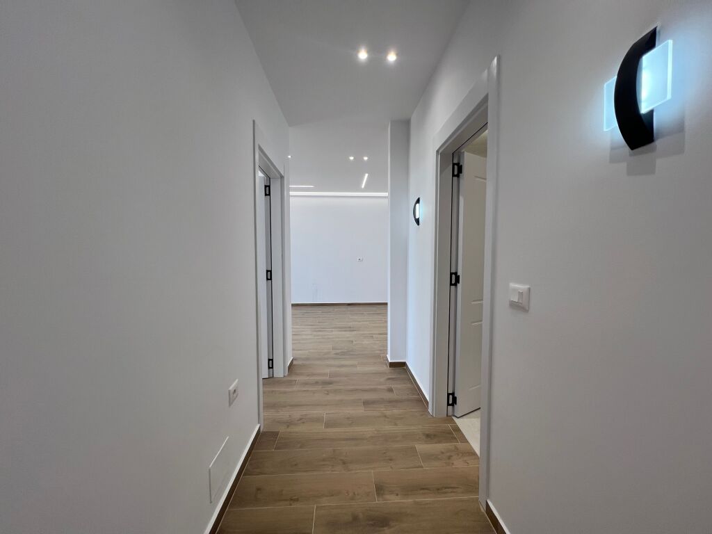 Shitet apartament 2+1 Rezidenca Albulena Paskuqan