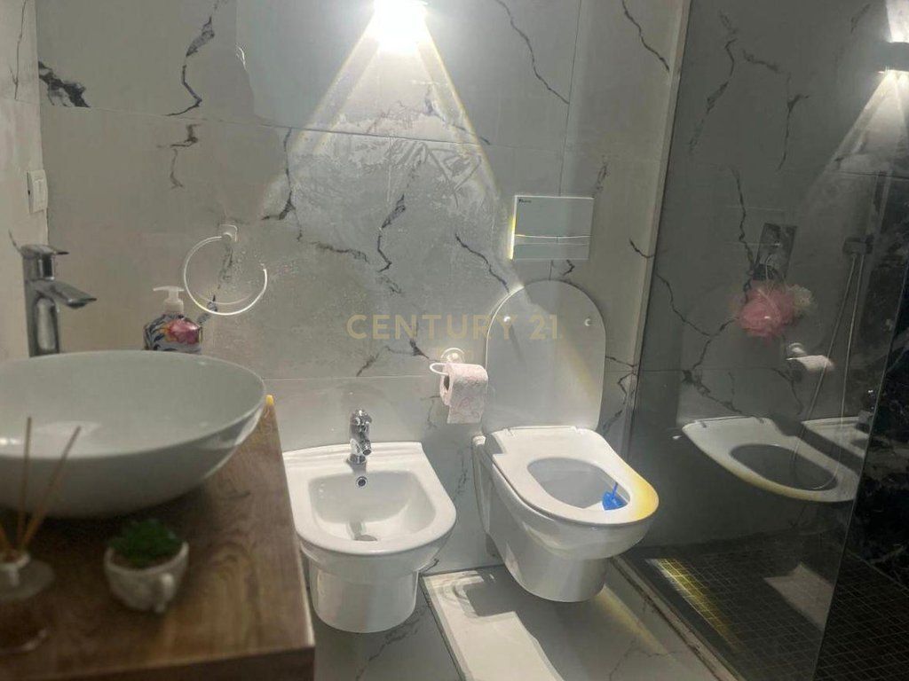 Apartament 2+1 Me Qira në Durrës - 550€