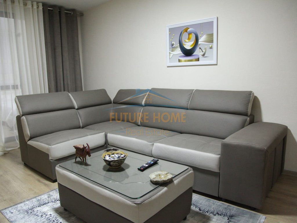 Qera , Apartament 2+1, Rruga Kongresi i Manastirit, Tirane.