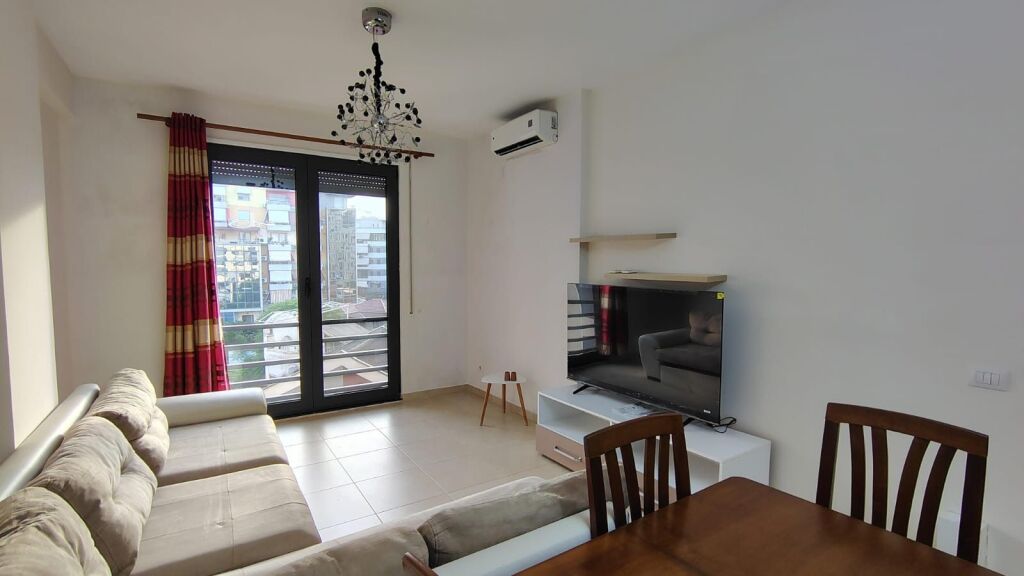 Apartament 1+1 per qera Pazari i Ri !