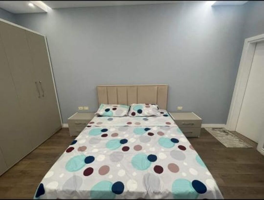Rent | Vilë 3 + 1+2 | Kodra E. Priftit | 800 €/month
