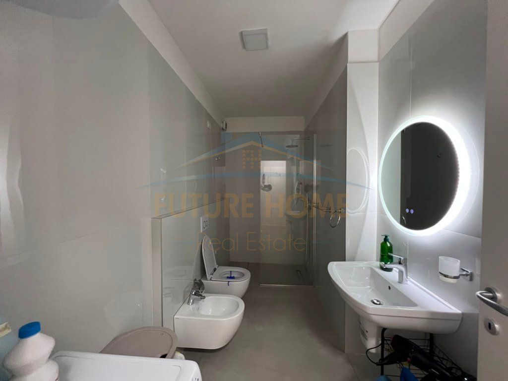 Qera, Apartament 1+1+Post Parkimi, Rruga e Barrikadave