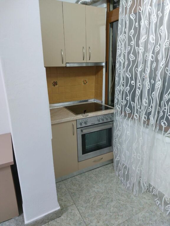 SHITET APARTAMENT 1+1 KINOSTUDIO 88.000 EURO FH-91680
