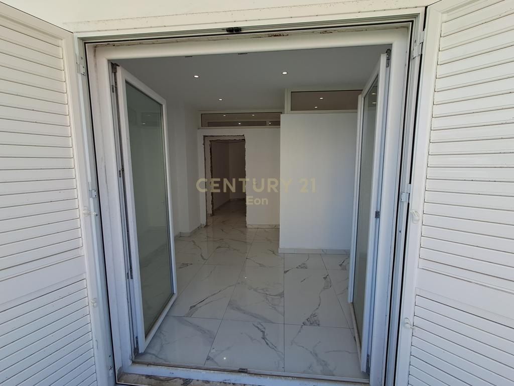 VENDESI APPARTAMENTO 3+1+2 (+4 BALCONI) A PLAZH ILIRIA !