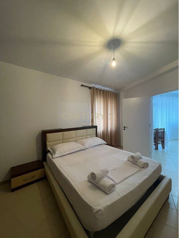 APARTAMENT 1+1 PER SHITJE, RESTORANT FRESKU