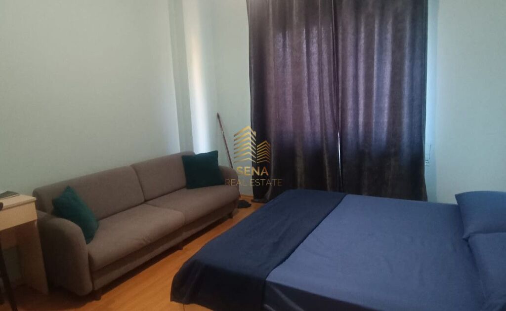 Qira, Apartament 3+1+blk, Rruga e Barrikadave, 70.000 Lek/muaj
