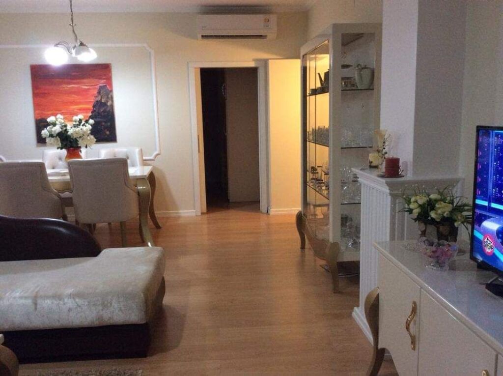 Zogu zi , Apartament 2+1+2wc per shitje