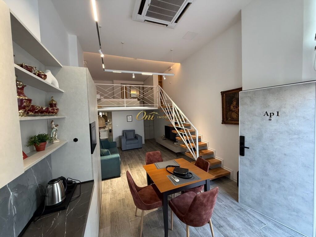 ALI DEMI, DUE APPARTAMENTI IN AFFITTO PER AIRBNB