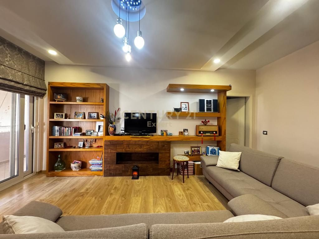 WE OFFER 2+1 APARTMENT OPPOSITE THE FRESK RESTAURANT!