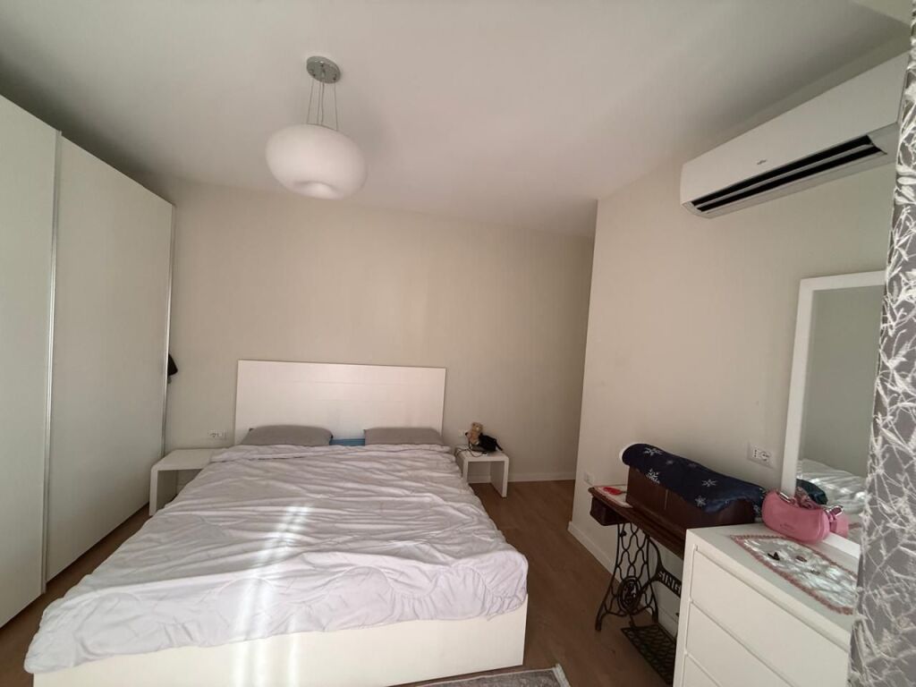 Super Appartamento 3+1+2 in affitto vicino al Centro di Tirana