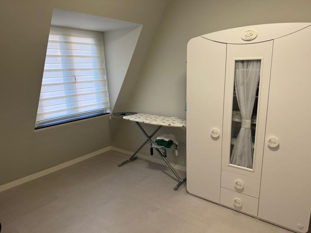 Shitet Apartament 2+1