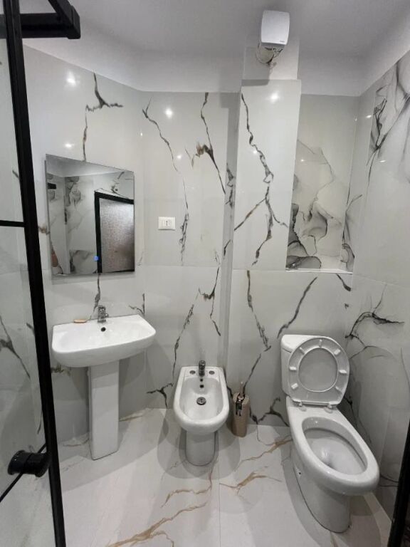 Jepet me qera apartamenti 1+1