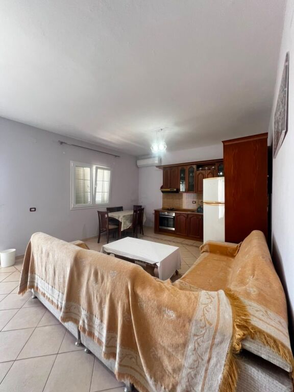 PRIVATE HOUSE FOR SALE IN THE CESMA E FERRES AREA, DURRES