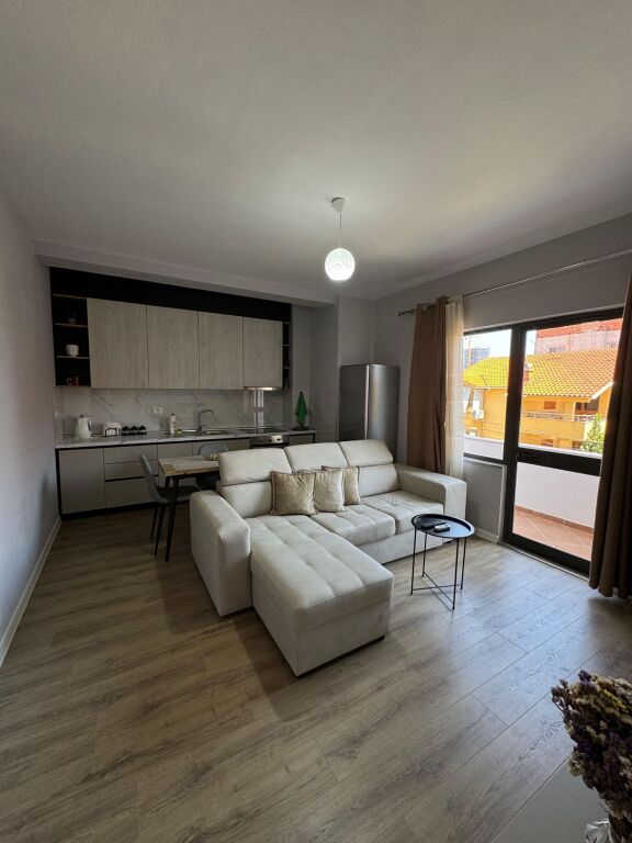 Rent | Apartament 2 + 1 | Don Bosko | 600 €/month