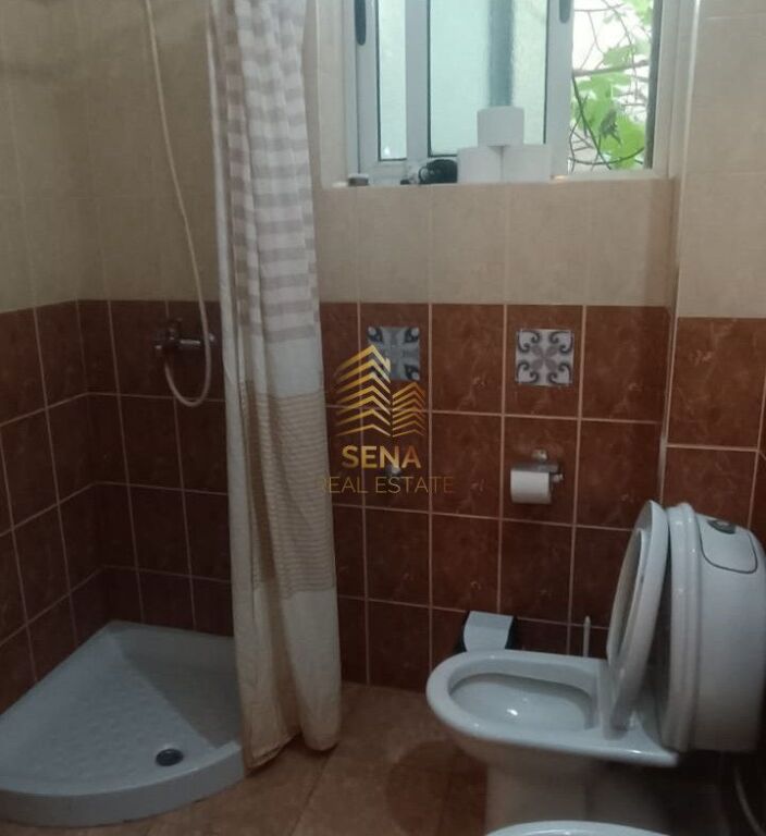 Qira, Apartament 3+1+blk, Rruga e Barrikadave, 70.000 Lek/muaj