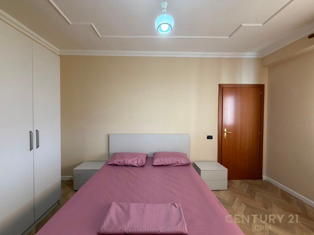 🏠 JEPET ME QIRA 3+1 – ISH EKSPOZITA
