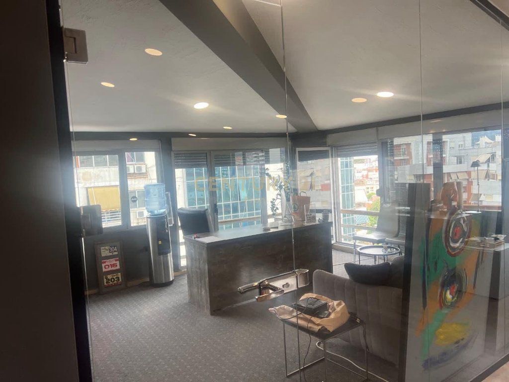 PREMIUM OFFICE 250 m² FOR RENT | FORMER ELECTRIC MARKET