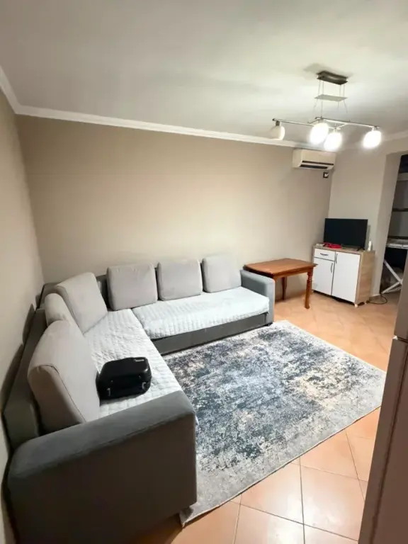 Qera | Apartament 2 + 1 | 21 Dhjetori | 600 €/muaj