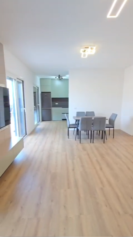 🌇Appartamento moderno in affitto – Scuola Rossa ✨