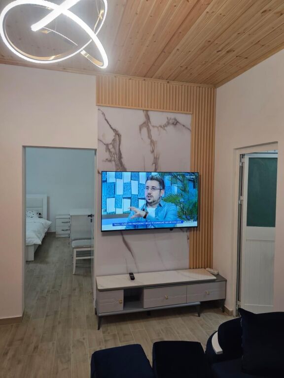 Rent | Shtëpi private 1 + 1 | Laprakë | 450 €/month