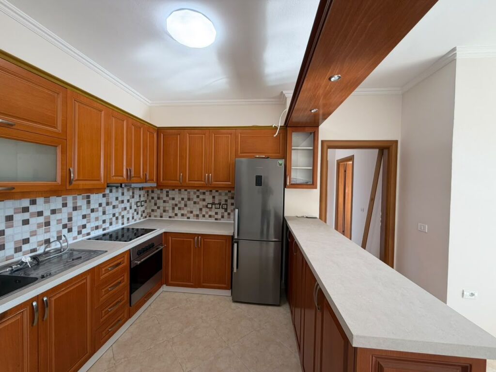 Apartament 2+1 per qira ne Selite.