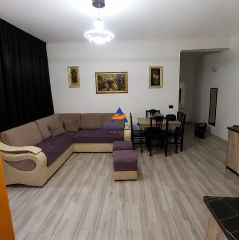 VENDESI APPARTAMENTO 2+1 "VIA THOMA GOXHAJ, YZBERISHT" 115.000 EURO