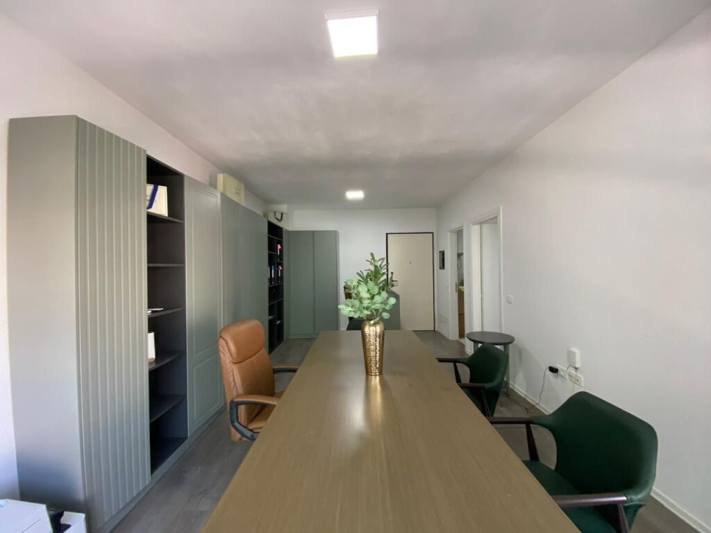 🏢 IN AFFITTO – APPARTAMENTO ADATTO PER UFFICI 📍 a Olimpiku