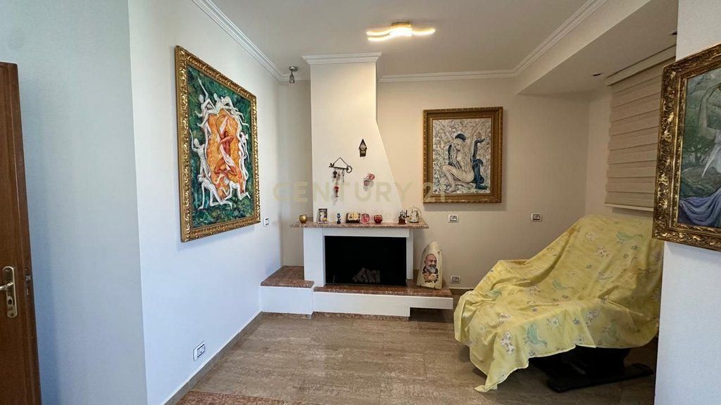SHITET APARTAMENT 2+1+2 – RRUGA E BARRIKADAVE