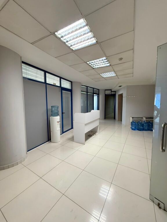 🏢 OFFICE SPACE FOR RENT – SELVIA