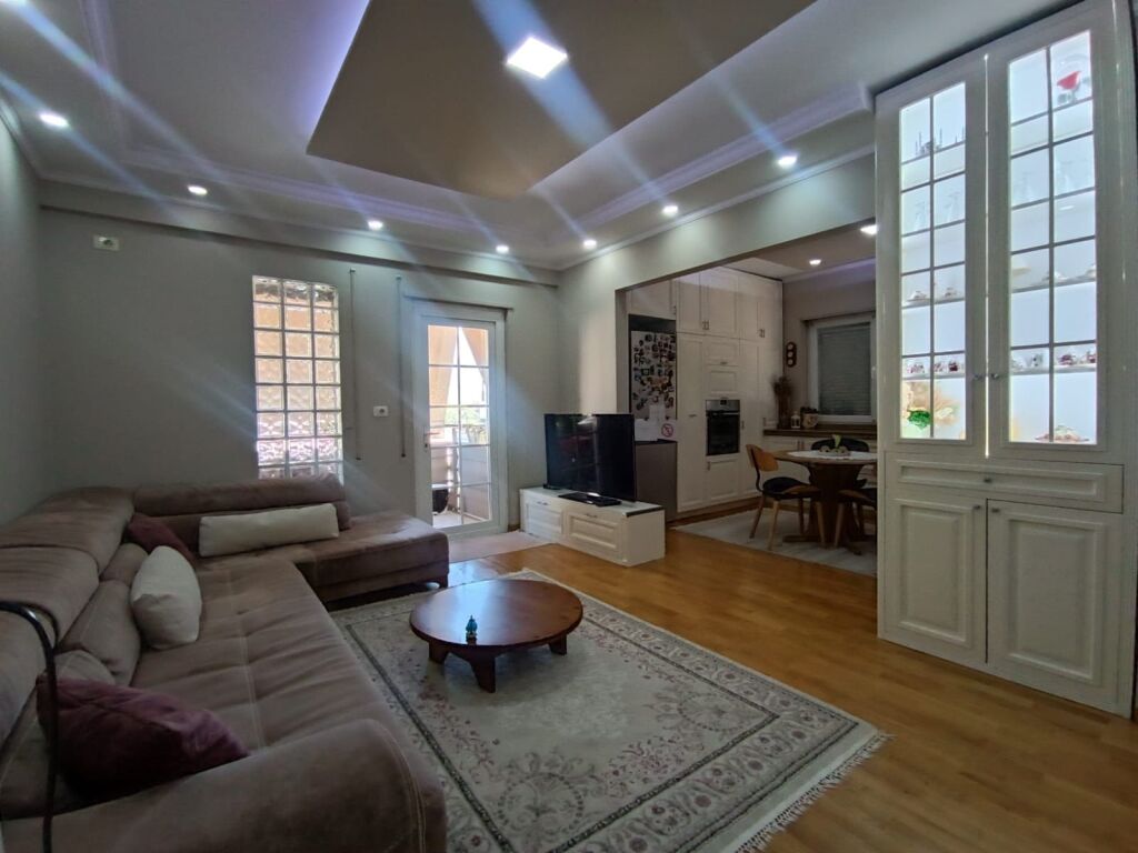 Apartament 2+1 tek 5 Maji
