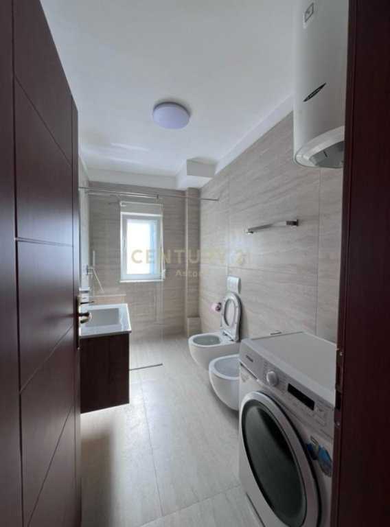 Appartamento 2+1 in affitto. Via Elbasan