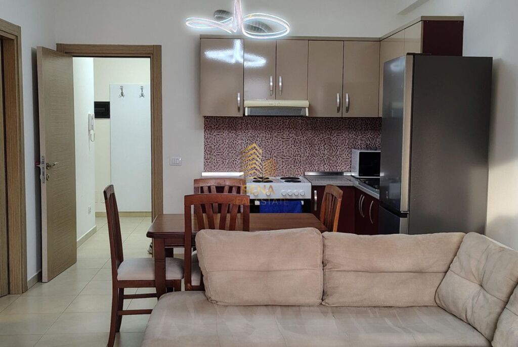 Qira, Apartament 1+1+Blk,Pazar i ri, 60.000 Leke/muaj