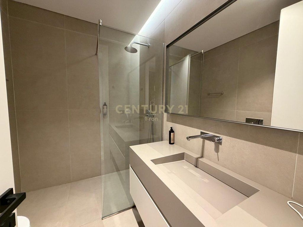 SHITEN 3 APARTAMENTE – INVESTIM IDEAL NË ZEMËR TË TIRANËS 400,000 €
