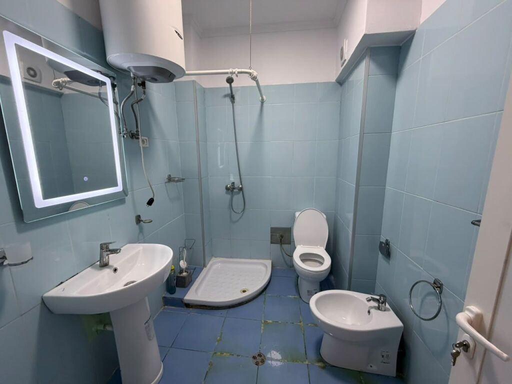 Apartament 2+1 per qira ne Selite.