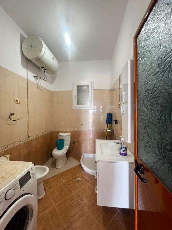 PRIVATE HOUSE FOR SALE IN THE CESMA E FERRES AREA, DURRES