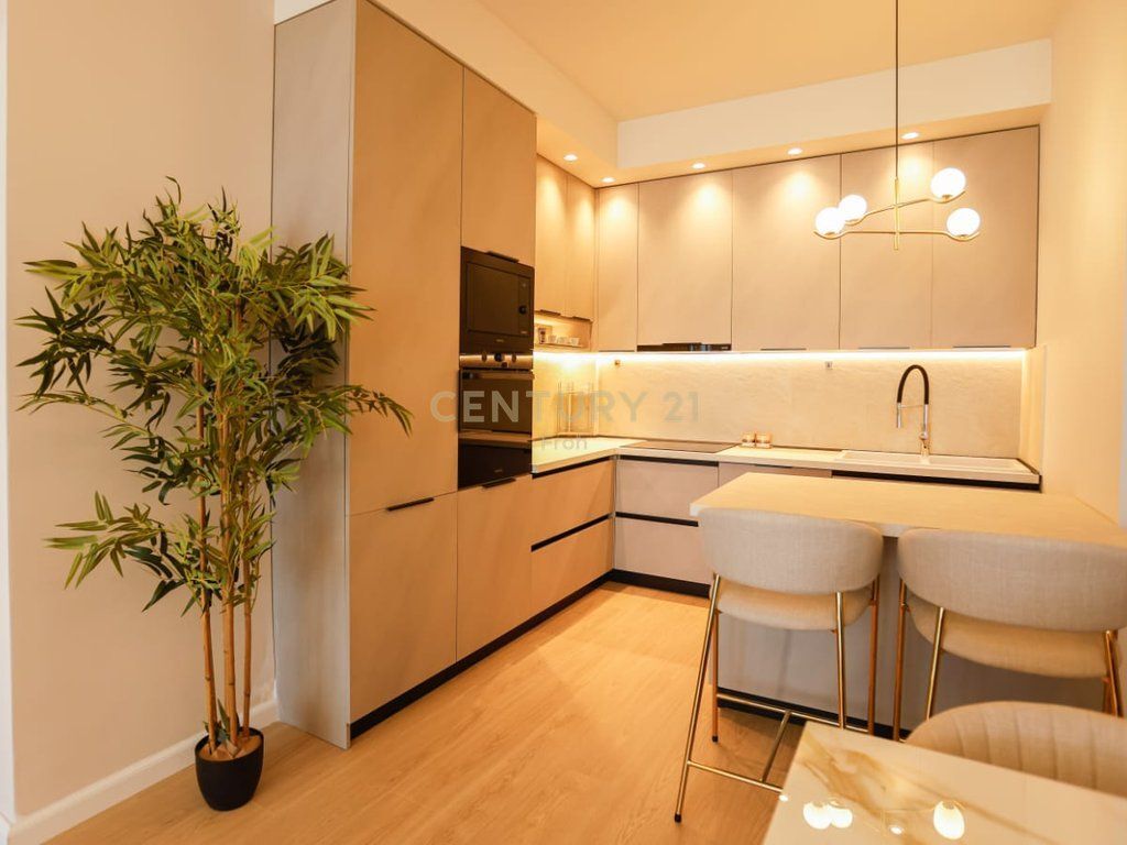 UNIQUE APARTMENT FOR SALE IN LUNGO MARE, VLORE! SEA VIEW