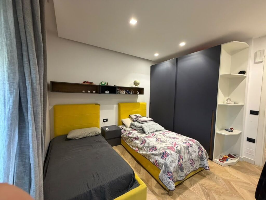 Shitet Apartament 2+1+2 Green City Rezidence , Rruga Nexho Konomi