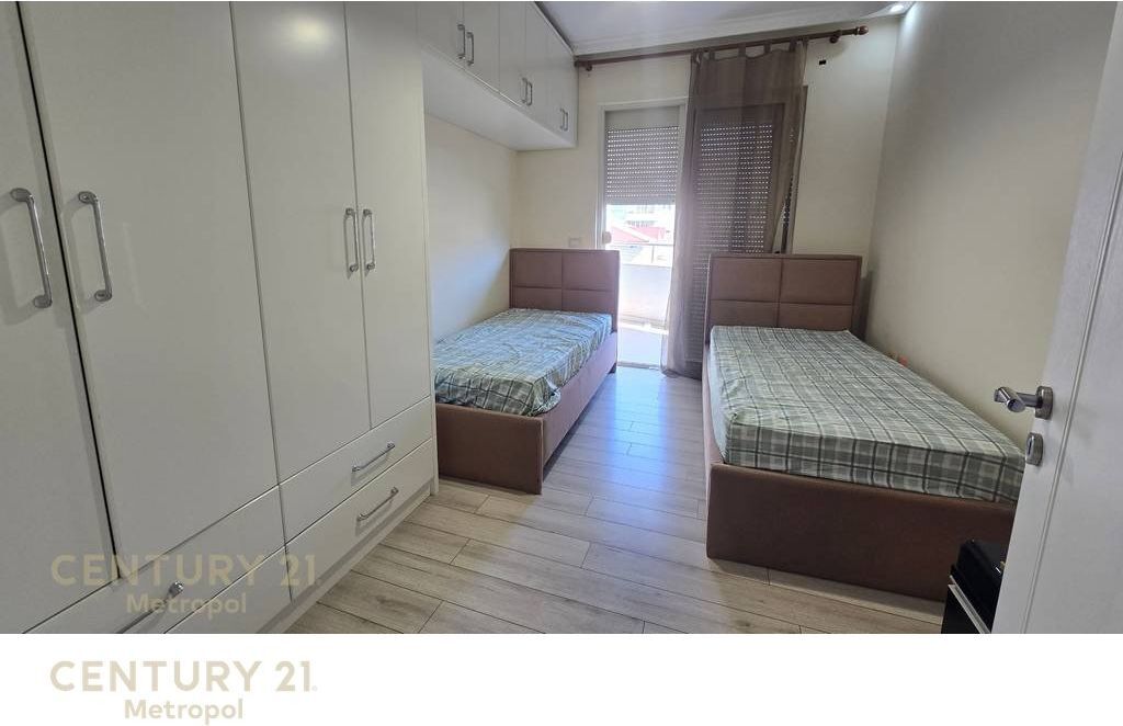 Shitet apartament 2+1 ne Fresk, ne fillim te rruges Dalip Topi!