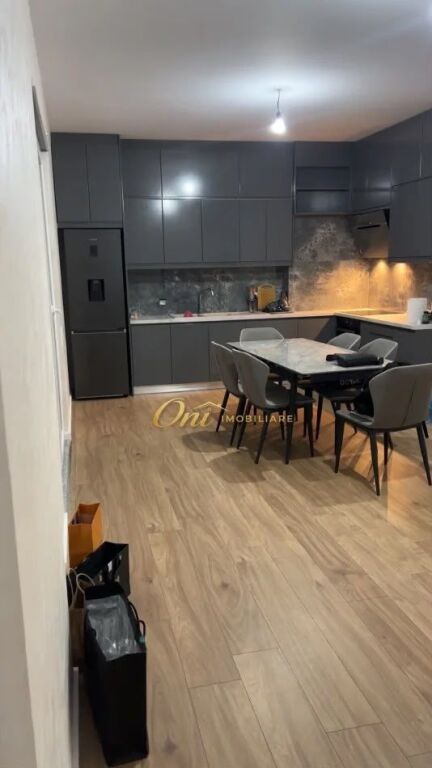 PASKUQAN, SHITET APARTAMENT 1+1