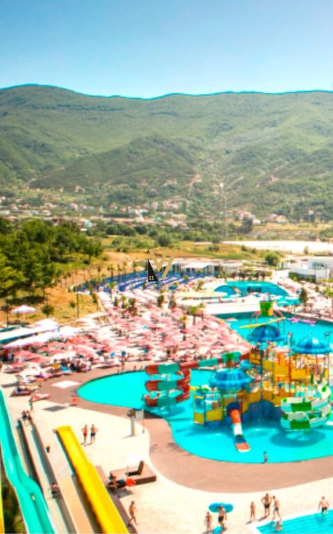 SHITET TOKE TRUALL 4.700 M2 PRANE EQUOS RESORT