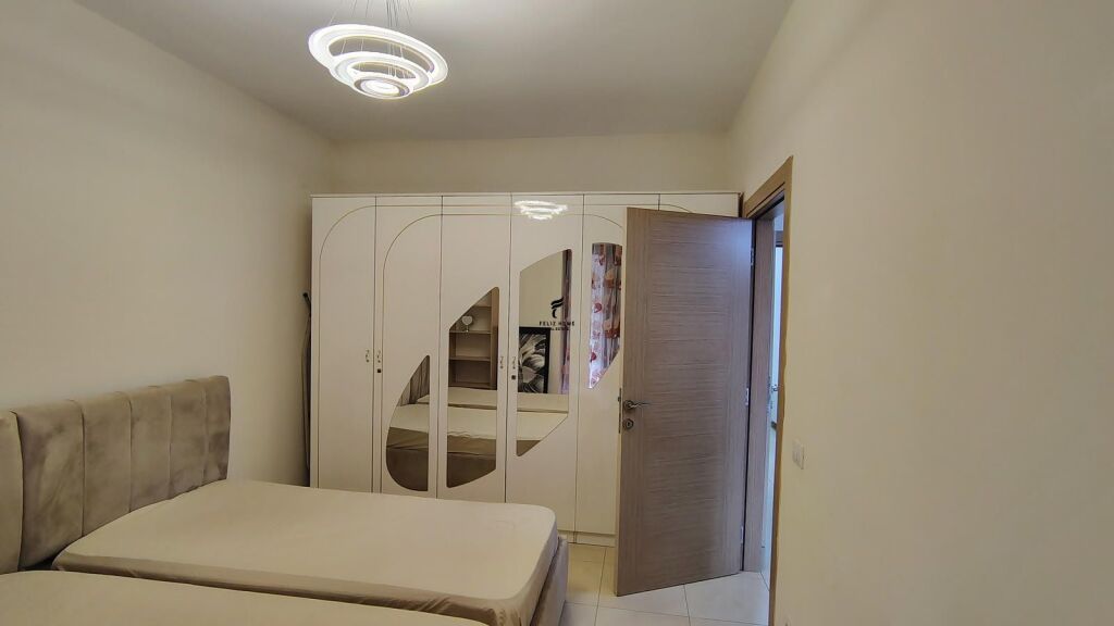 APARTAMENT ME QERA 1+1 PAZARI I RI 60.000 LEKE FH-91672