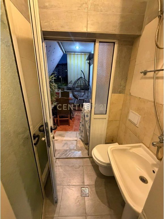 APARTAMENT 2+1 ME QIRA. SELITË-KODRA E DIELLIT.