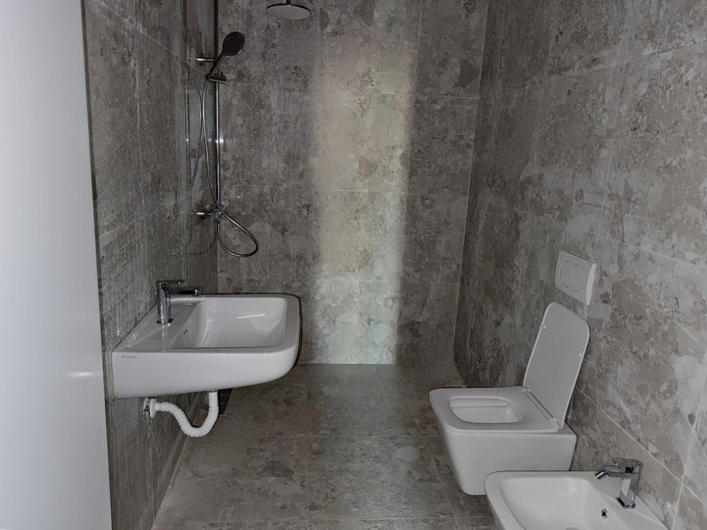 Office for rent at Galeria Roma, Kavajes Street